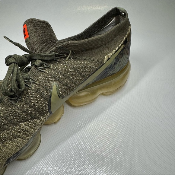 Nike AH8447-201 Air VaporMax Flyknit Olive Green Sneakers Men's Size 11.5 - Picture 15 of 16